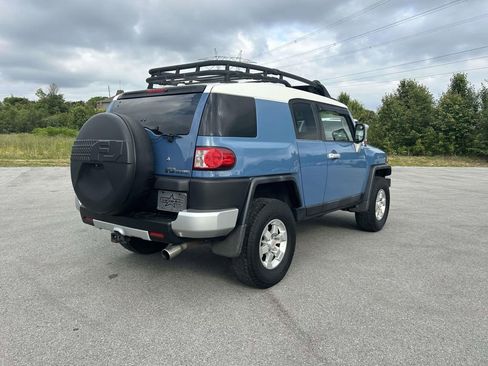 Used 2011 Toyota FJ Cruiser 4WD image 3