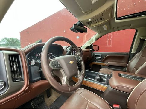 Used 2017 Chevrolet Silverado 1500 High Country AWD/4WD image 9