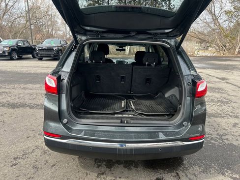 Used 2019 Chevrolet Equinox LT w/ Driver Convenience Package image 16