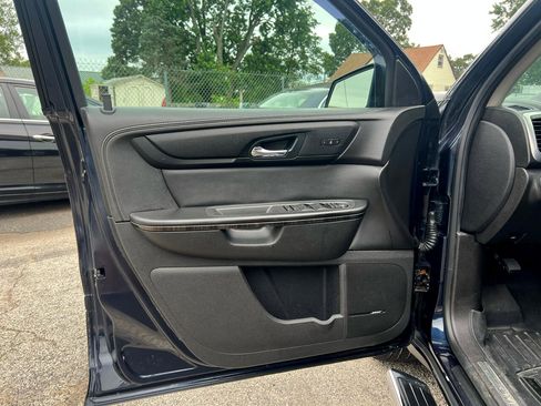 Used 2016 GMC Acadia SLT image 14