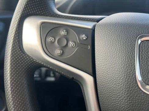 Used 2021 GMC Acadia SLE w/ Driver Convenience Package image 27