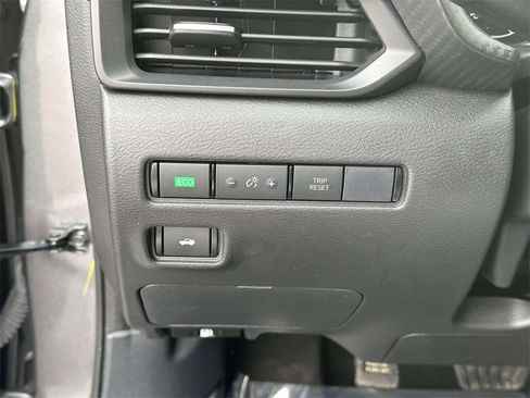 Certified 2024 Nissan Sentra SV w/ SV Premium Package image 17