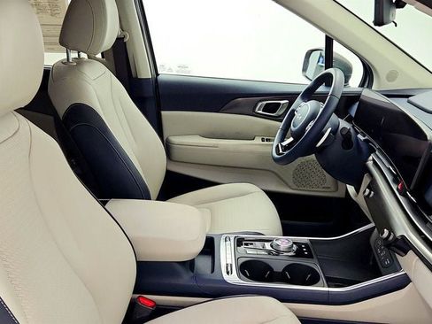 Used 2026 Kia Carnival SX Prestige FWD image 23