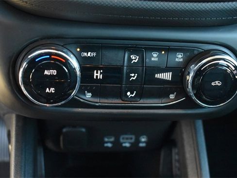 Certified 2021 Chevrolet TrailBlazer LT w/ Premium Seating Package image 27