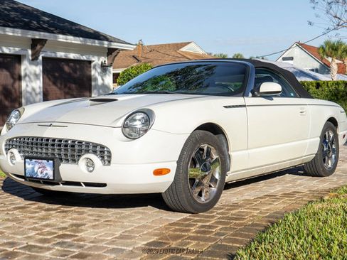 Used 2002 Ford Thunderbird Deluxe image 14