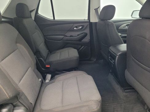 Used 2020 Chevrolet Traverse LT FWD image 19