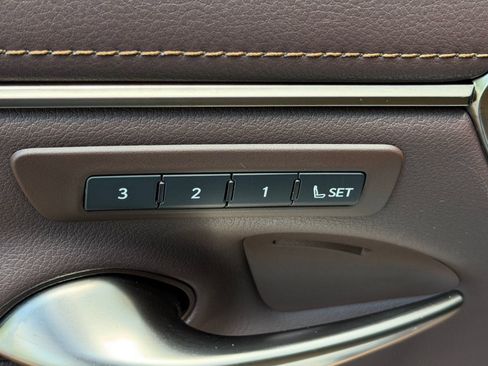 Used 2021 Lexus ES 300h Ultra Luxury FWD image 21