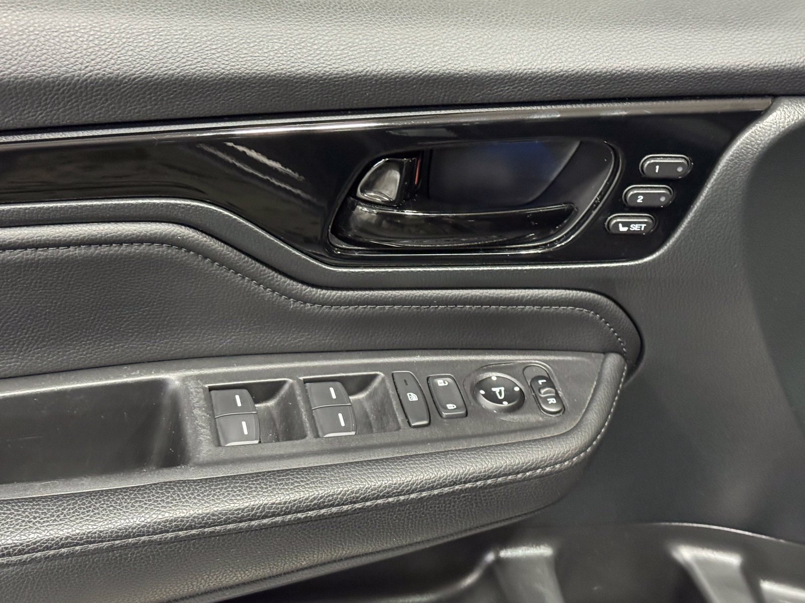 Used 2023 Honda Odyssey Touring image 15