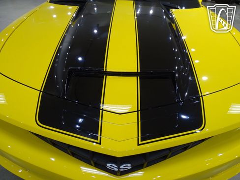 Used 2010 Chevrolet Camaro SS w/ RS Package image 26