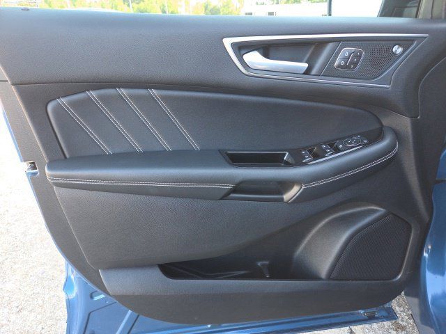 Used 2019 Ford Edge ST w/ Equipment Group 401A AWD/4WD image 30