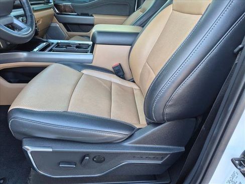 Used 2024 Ford F250 Lariat w/ Lariat Ultimate Package AWD/4WD image 15