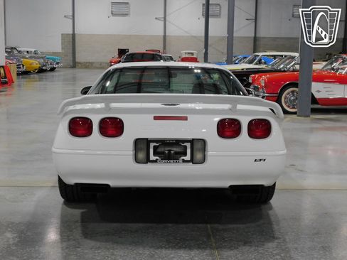 Used 1992 Chevrolet Corvette image 29