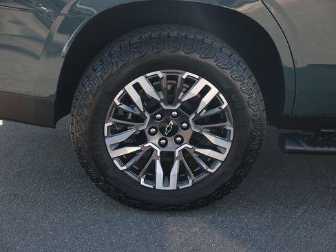 Used 2026 Chevrolet Tahoe Z71 w/ Z71 Off-Road Package image 9