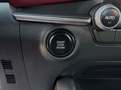 Used 2025 MAZDA MAZDA3 2.5 S Hatchback w/ Premium Pkg FWD image 23