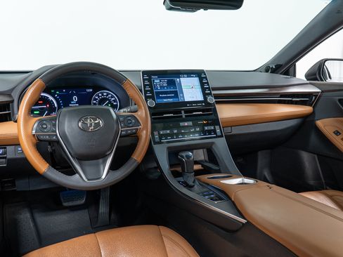 Used 2021 Toyota Avalon Limited w/ Protection Package (TMS) FWD image 16