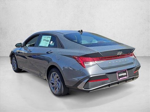 New 2026 Hyundai Elantra Blue image 9