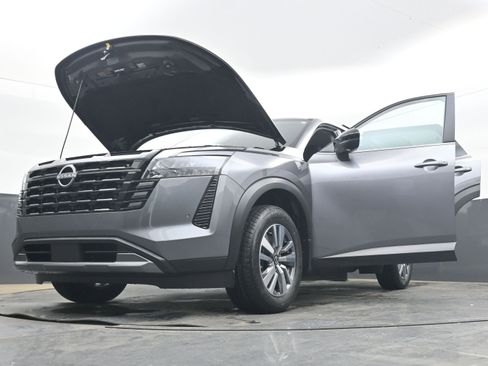 New 2026 Nissan Pathfinder SL FWD image 42