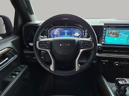 Used 2025 Chevrolet Silverado 1500 RST image 24