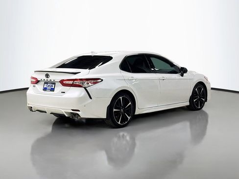 Used 2020 Toyota Camry XSE image 8