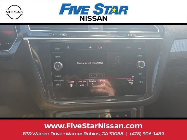 Used 2024 Volkswagen Tiguan SE R-Line FWD image 17