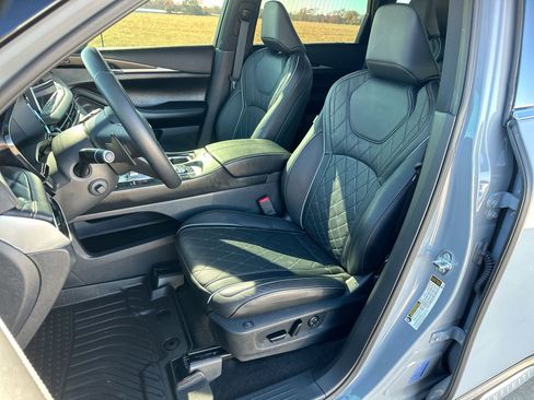 Used 2025 INFINITI QX60 Autograph w/ Cargo Package image 11