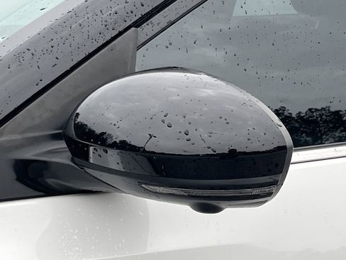 Used 2024 Nissan Sentra SR w/ SR Premium Package image 30