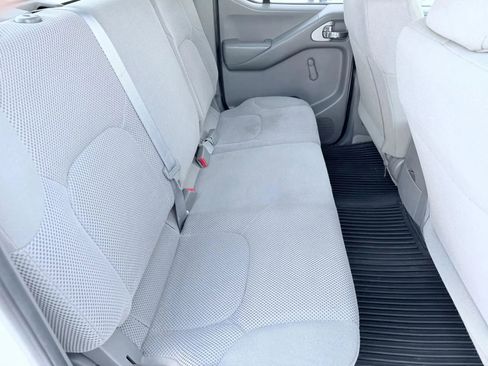 Used 2018 Nissan Frontier S AWD/4WD image 19