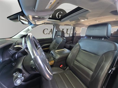 Used 2017 GMC Yukon Denali w/ Open Road Package image 10