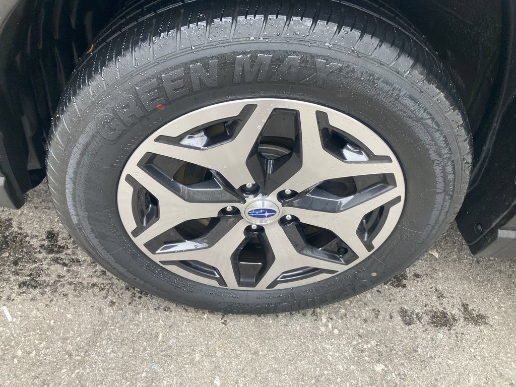 Used 2023 Subaru Forester Premium AWD/4WD image 34