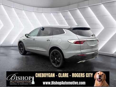 Used 2023 Buick Enclave Essence w/ Sport Touring Edition image 16
