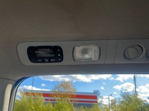 Used 2013 Honda Odyssey Touring image 13