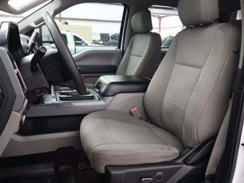 Used 2019 Ford F250 XLT w/ XLT Premium Package AWD/4WD image 34