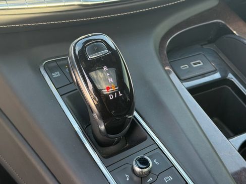 Used 2023 Cadillac Escalade Sport Platinum w/ LPO, ONYX Package image 33