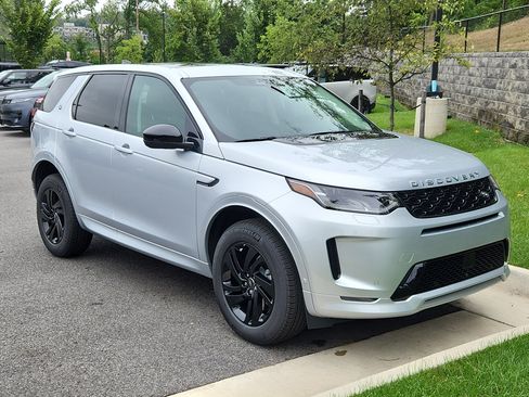 Used 2025 Land Rover Discovery Sport S image 10