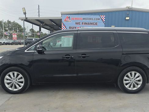 Used 2017 Kia Sedona EX FWD image 10