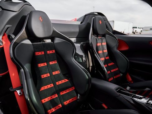 Used 2022 Ferrari SF90 Spider image 47