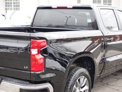 Used 2022 Chevrolet Silverado 1500 LT image 11