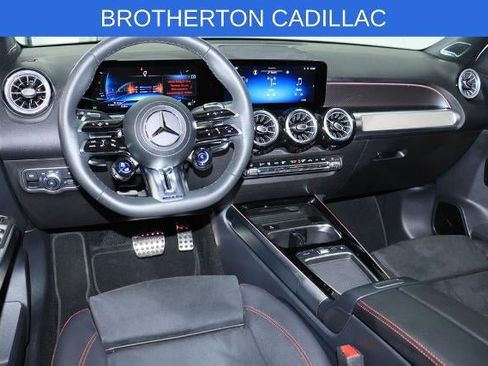 Used 2025 Mercedes-Benz GLB 35 AMG 4MATIC image 27