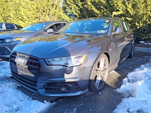 Used 2018 Audi S6 Premium Plus image 2