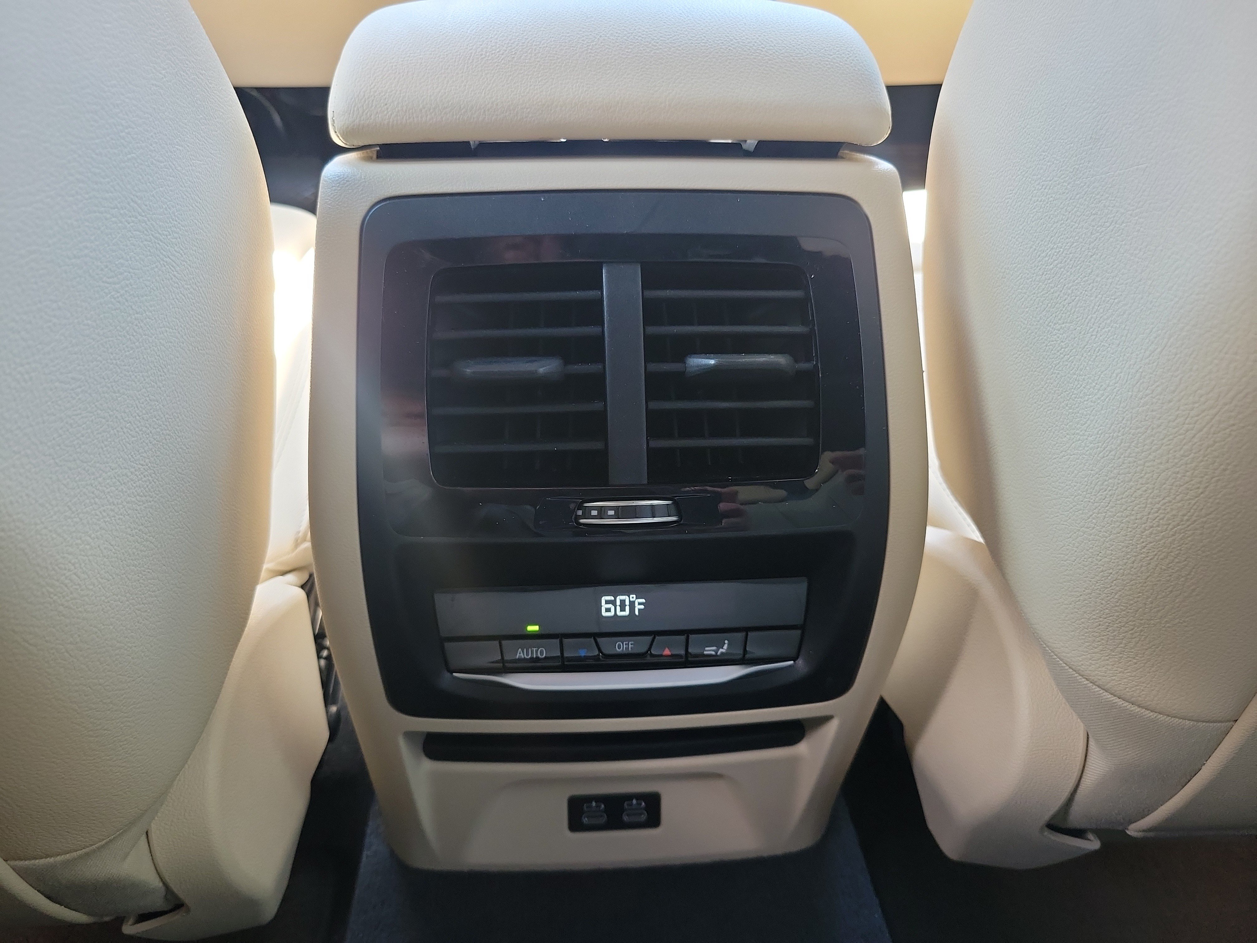 Used 2022 BMW X3 sDrive30i w/ Premium Package 2 (ZPA) RWD image 10