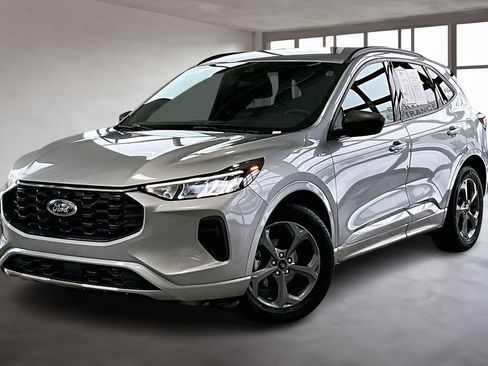 Used 2024 Ford Escape ST-Line w/ Cold Weather Package image 2