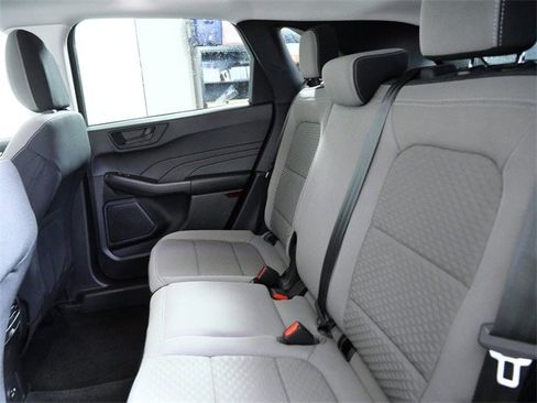 Certified 2022 Ford Escape SE w/ Cold Weather Package image 14