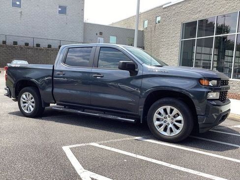 Used 2022 Chevrolet Silverado 1500 Custom w/ Safety Confidence Package AWD/4WD image 2