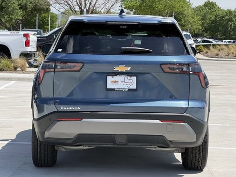 New 2026 Chevrolet Equinox LT image 5