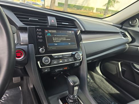 Used 2020 Honda Civic EX image 19