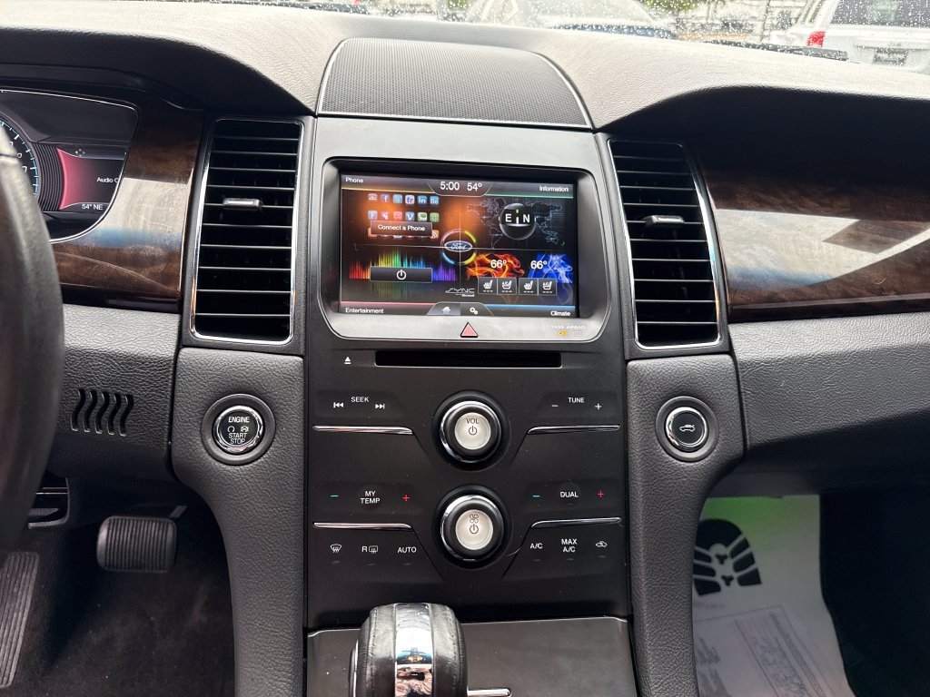 Used 2015 Ford Taurus Limited FWD image 14