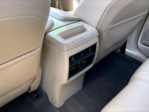 Used 2018 Nissan Murano Platinum w/ Cargo Package FWD image 10