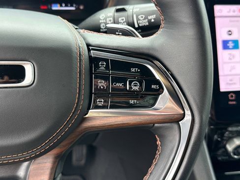 Certified 2024 Jeep Grand Cherokee Summit w/ Advanced Protech Group IV AWD/4WD image 31