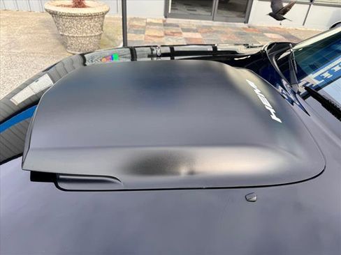 Used 2012 Dodge Challenger R/T image 2