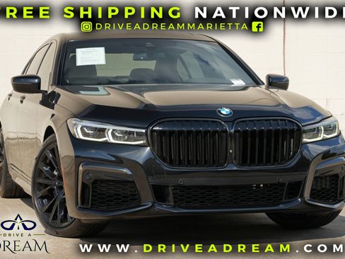 Used 2021 BMW 740i w/ M Sport Package RWD image 2